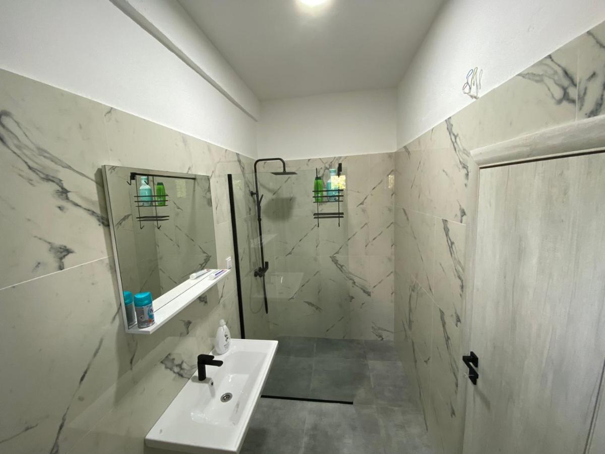Olive Apartment Podgorica Kültér fotó